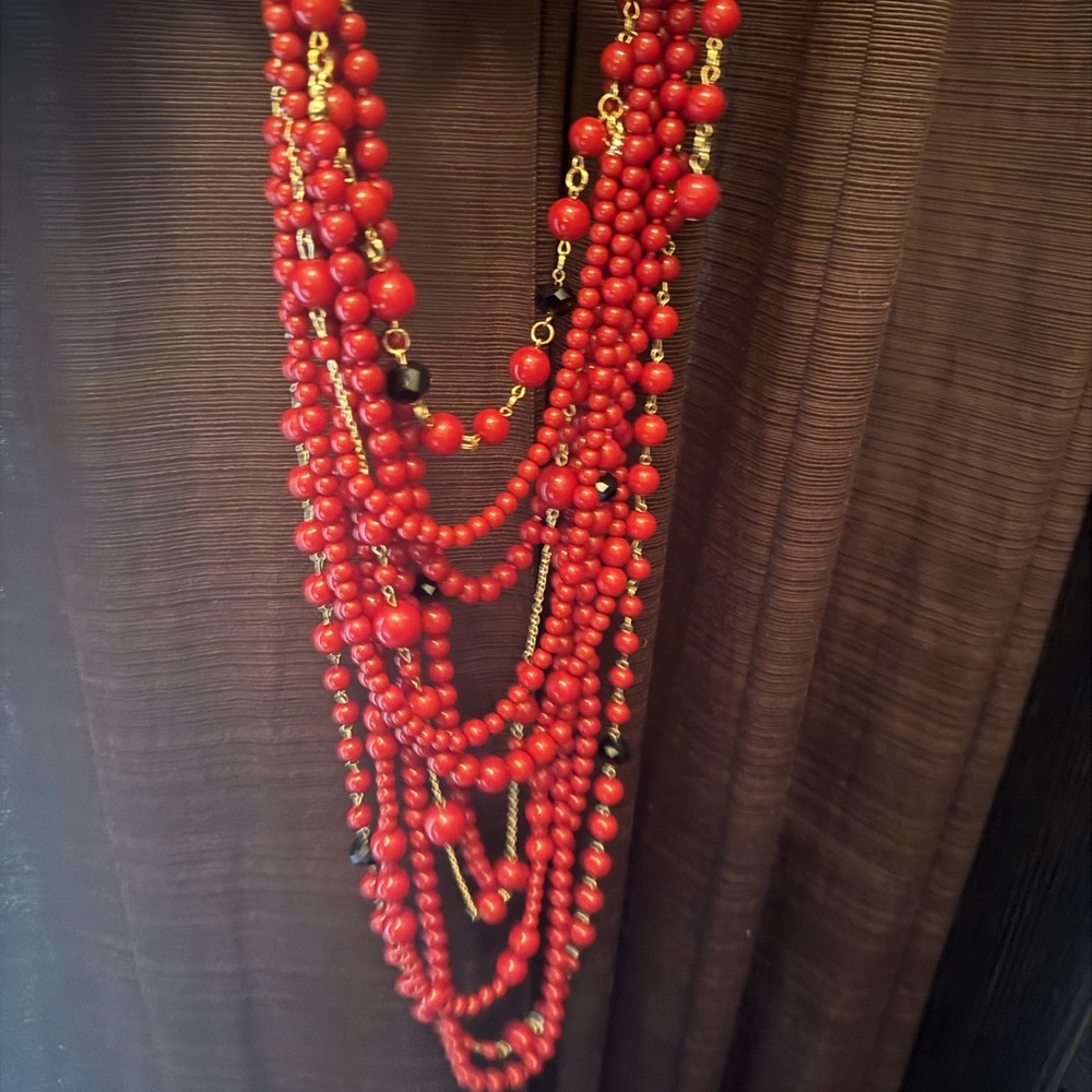Elegant Red Beaded Necklace